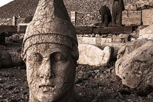 opgegraven beeld uit de oudheid (Turkije)